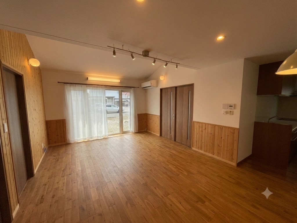 ♪築１１年人気の平屋住宅♪西１７北２＿中古住宅 内観