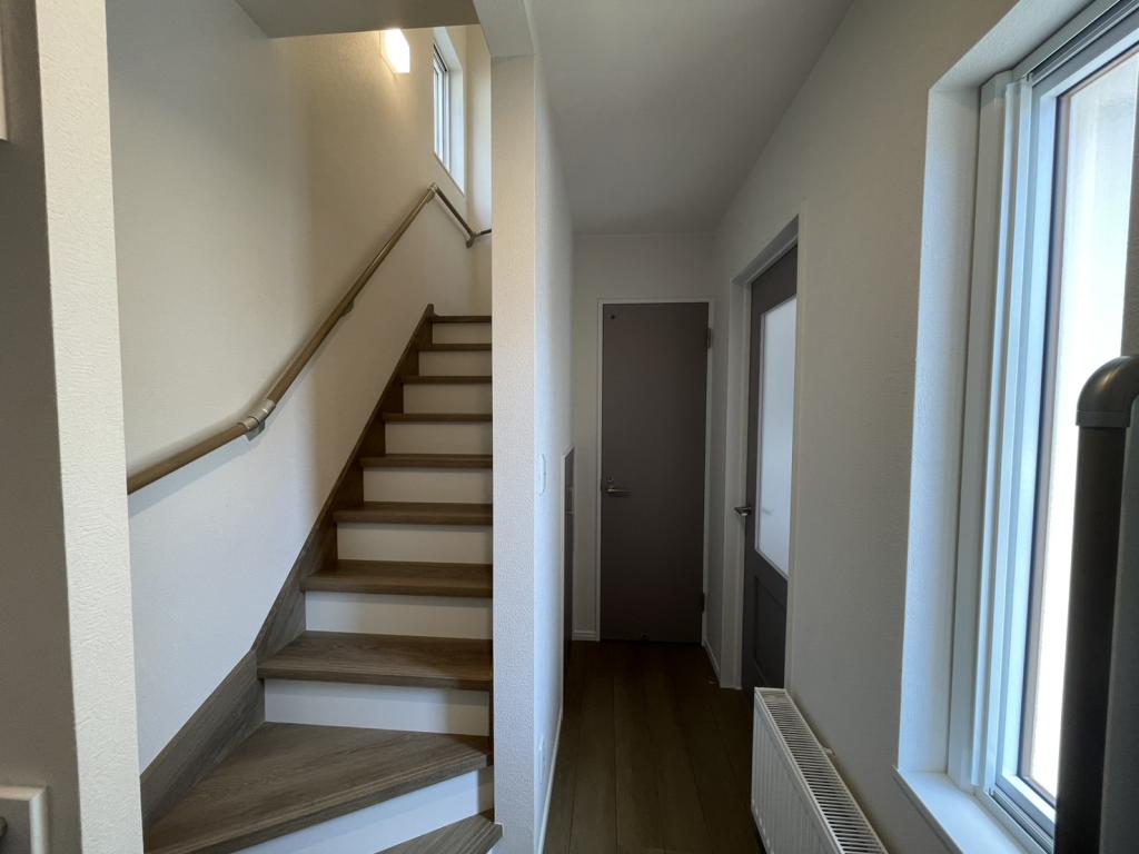 西１７南４＿２×６工法新築住宅 内観