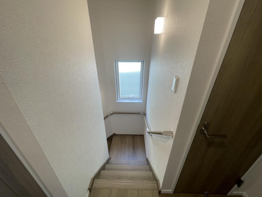 西１７南４＿２×６工法新築住宅 内観
