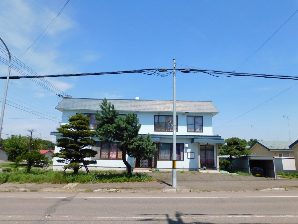 芽室町西3条2丁目　売土地（約300坪）建築条件なし※解体更地渡し 内観