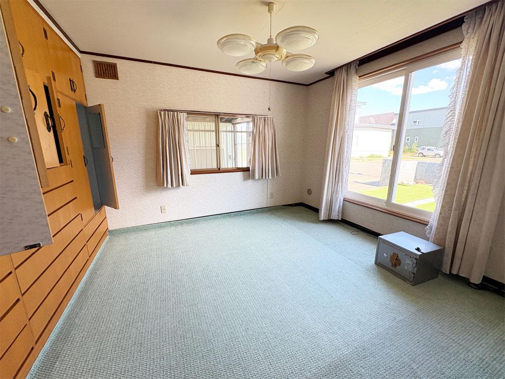【価格改定】南東角地108坪　緑陽台南区　4LDK　リフォーム有 内観
