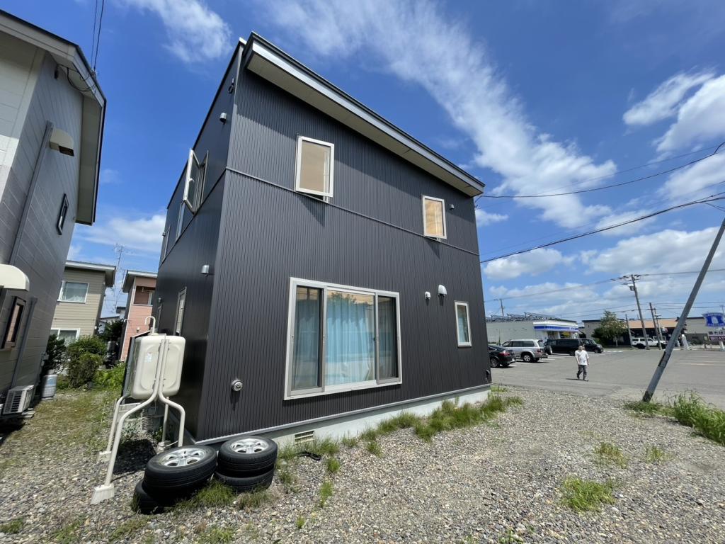 ♪南東角地・新緑通沿い♪西１７南３＿中古住宅 内観