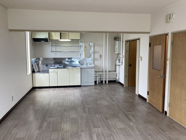 池田町字旭町３丁目【新オーナー様募集！池田町の収益物件！】 内観