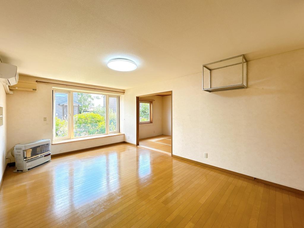 【リフォーム中】帯広市西２４条南１丁目 内観