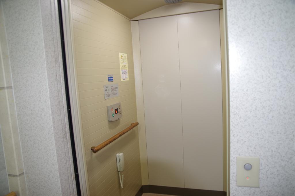 西21条南3丁目地下室付き高級売り家 内観