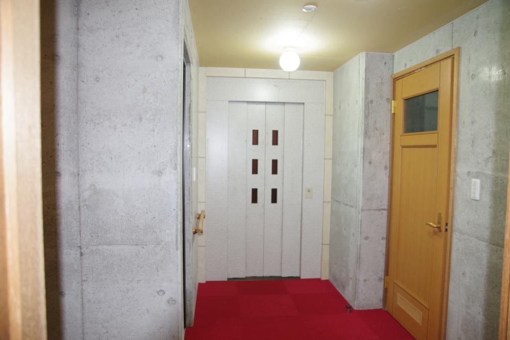 西21条南3丁目地下室付き高級売り家 内観