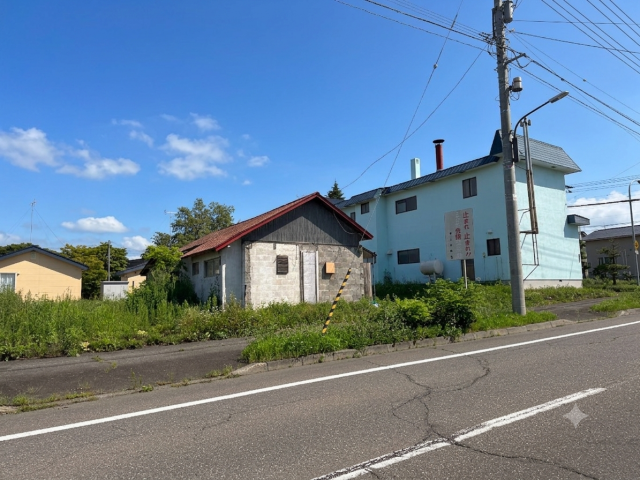 芽室町西３条２丁目【南西角地！敷地面積約３００坪！！】 内観