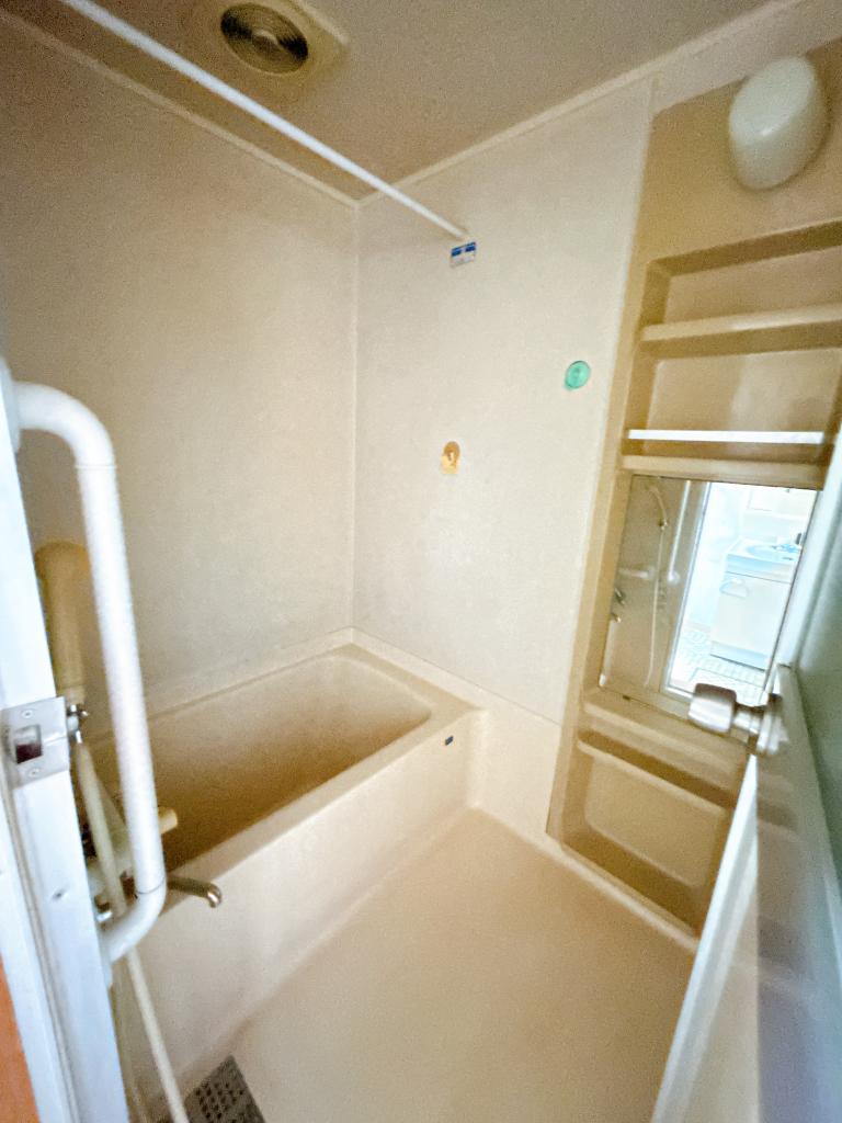 【商談中】帯広市西21条南2丁目29-29 内観