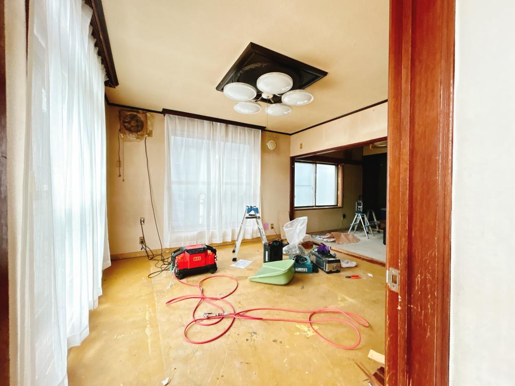 【リフォーム中】帯広市西13条南40丁目 内観
