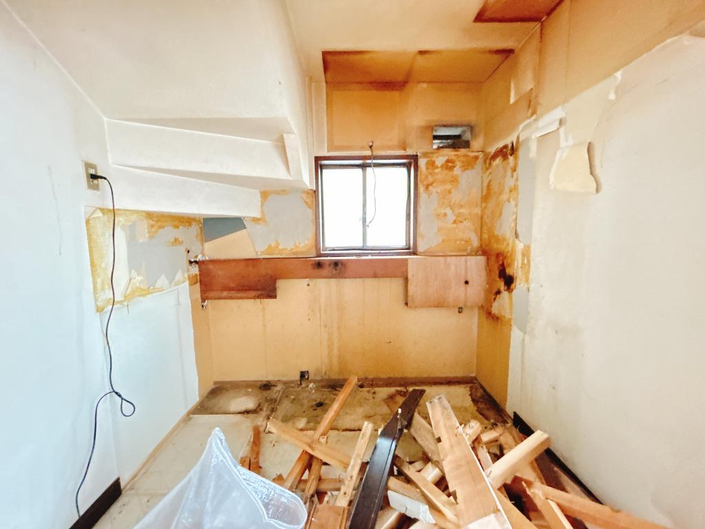 【リフォーム中】帯広市西13条南40丁目 内観