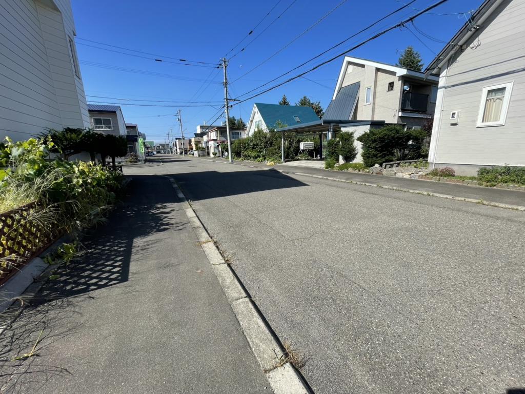 ♪北東角地♪西２５南２＿中古住宅 内観