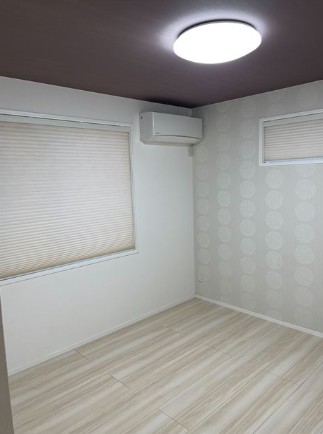 ♪築8年・一条工務店様施工♪西１８南３４＿中古住宅 内観