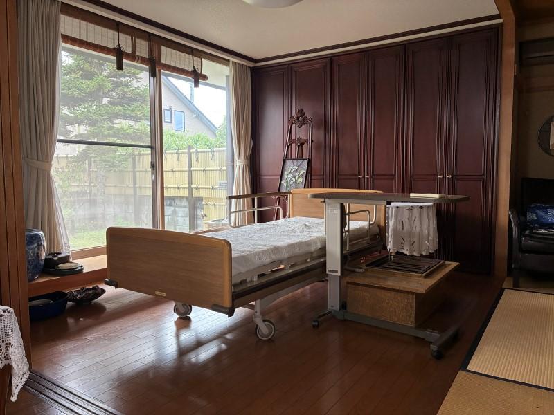 ※価格改定【東6南21】本格和庭園のある住まい【母屋+離れ付き】 内観