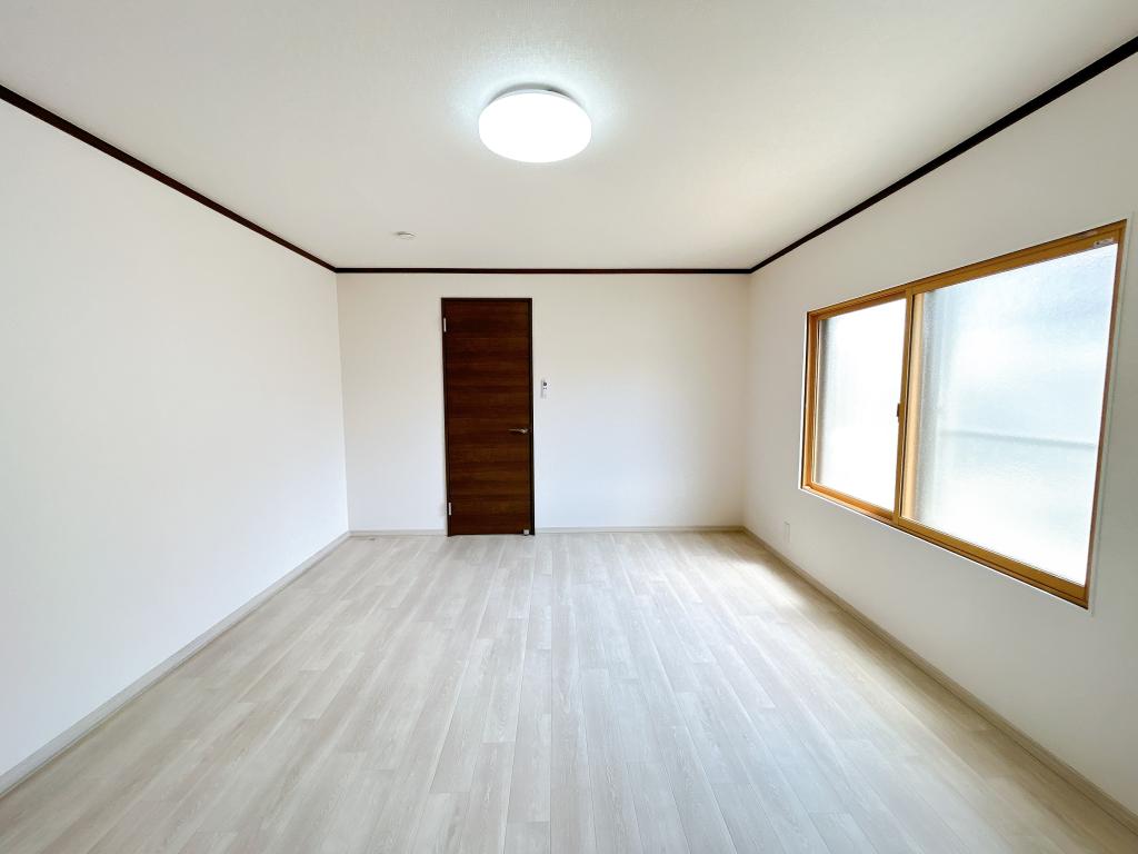 【リフォーム済】帯広市西19条南4丁目30-17  内観
