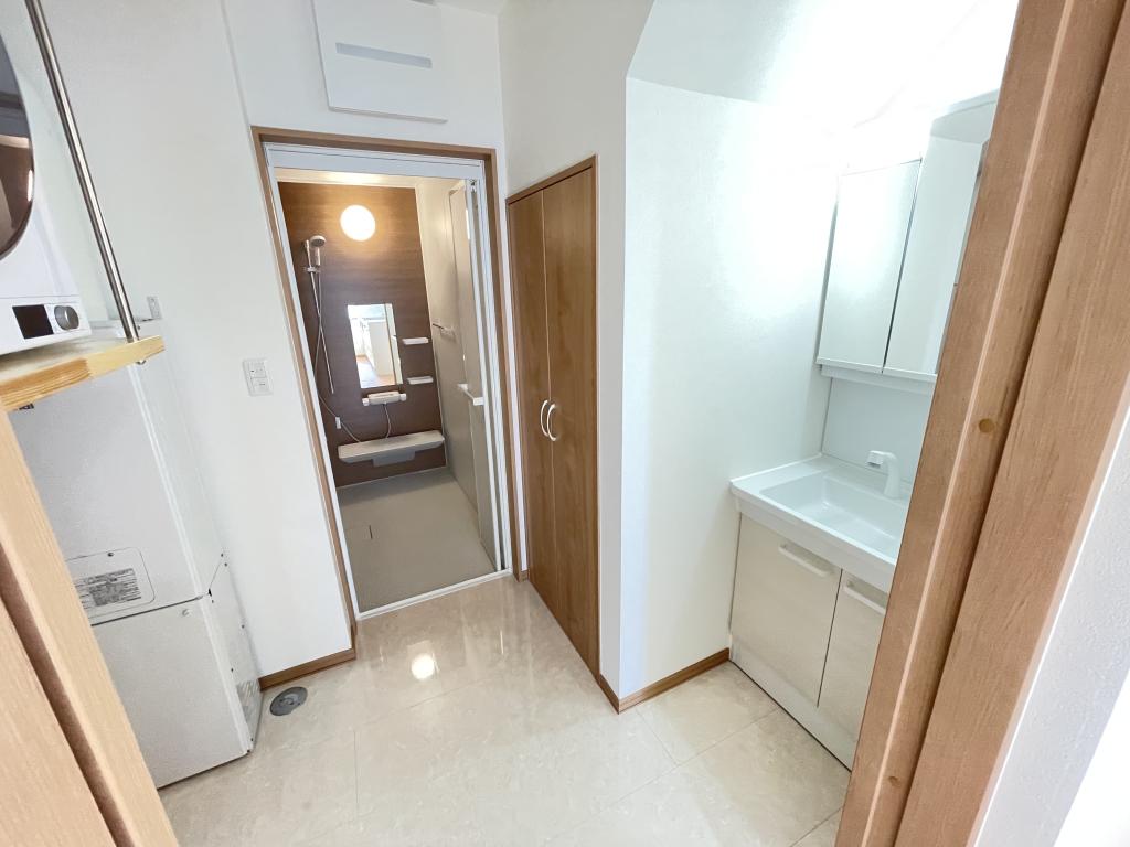 【新築分譲住宅】　西2条南37丁目　東棟  内観