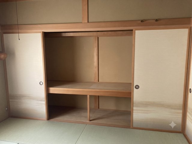 西１６条南４丁目【南西角地！ゆったり４ＳＬＤＫ一戸建♪】 内観