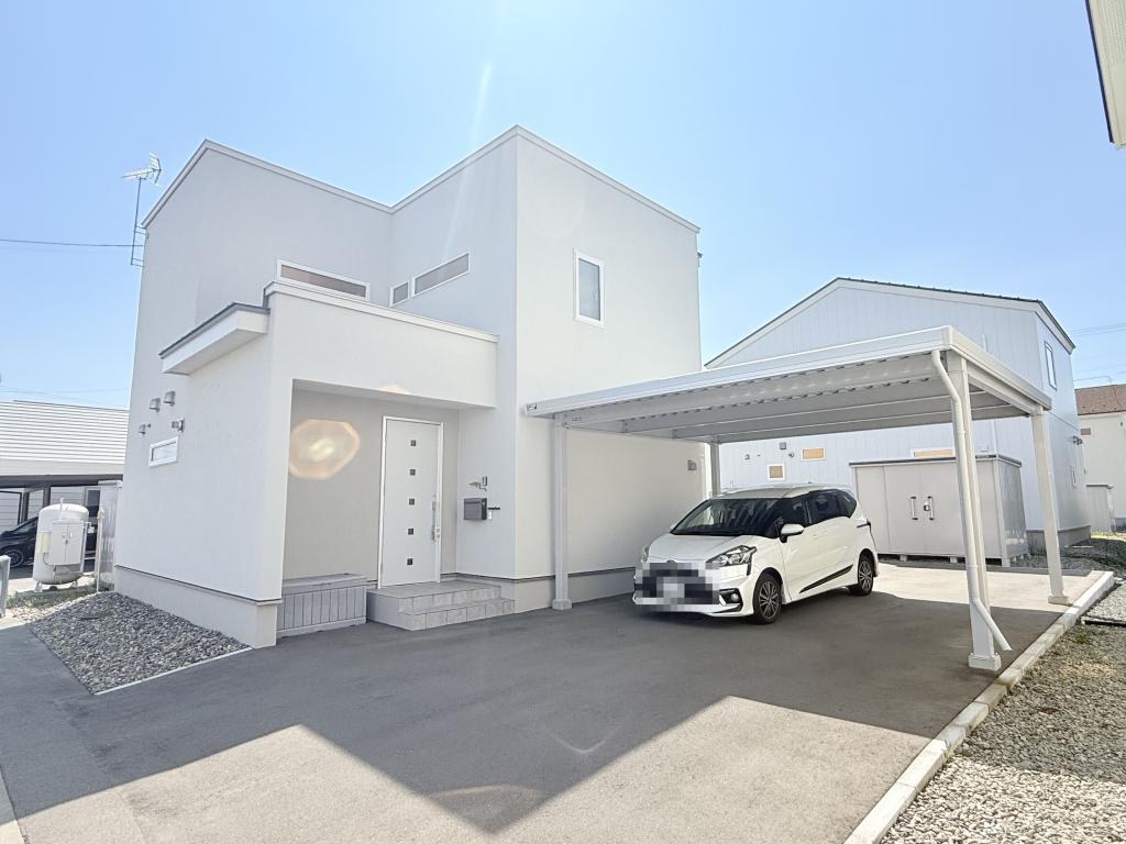 幕別町札内新北町の築浅美邸の中古住宅　※築４年