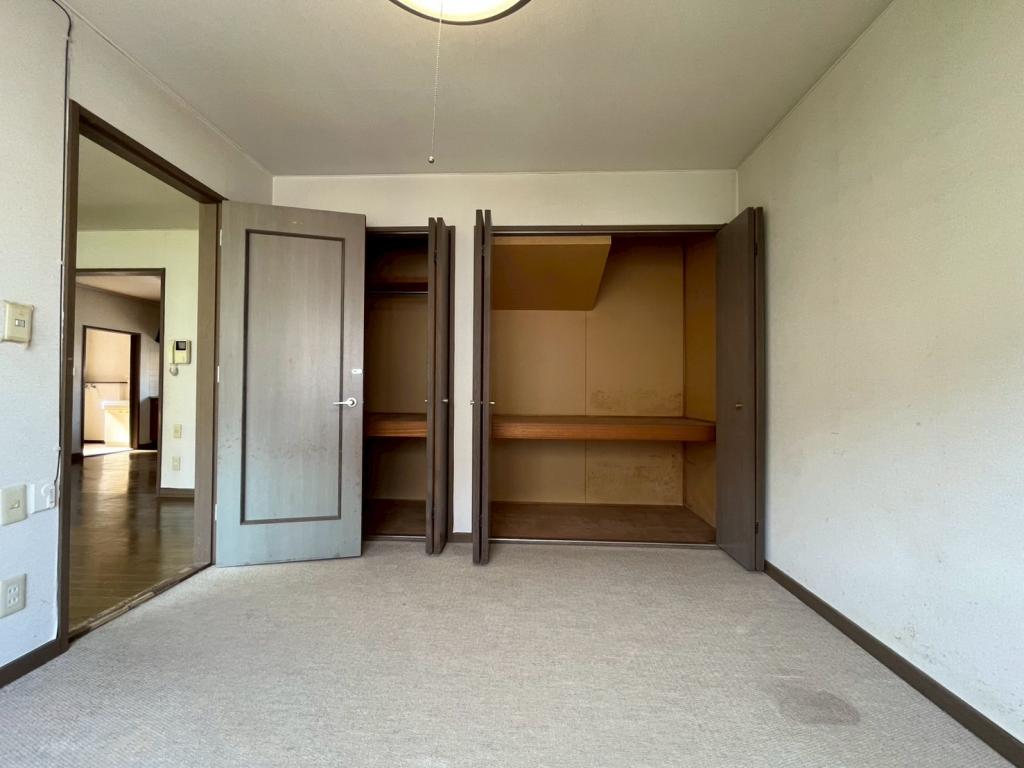 【中古住宅】　札内桂町　4LDK　駐車2台可能　角地 内観
