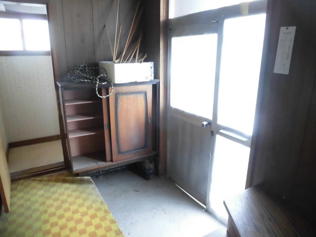 幕別町宝町115番（北東角地）【売土地（建物有。現状有姿渡）：97.7坪】 内観