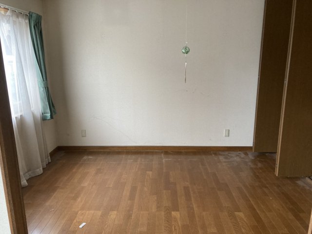 自由が丘７丁目【南道路付き！収納豊富な４ＬＤＫ一戸建！】 内観