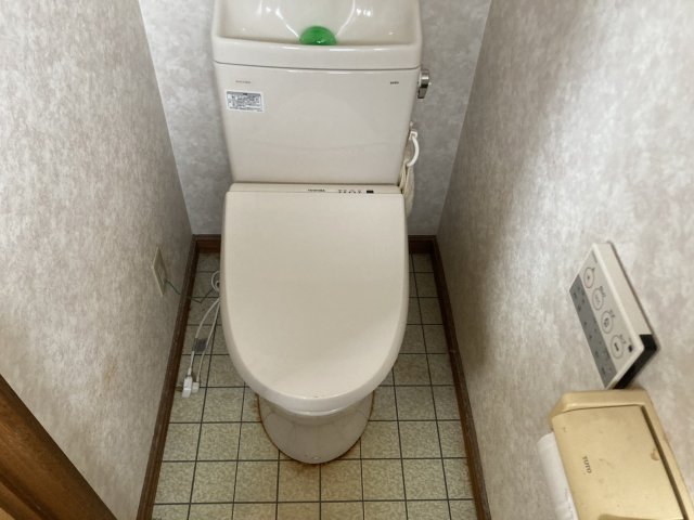 自由が丘７丁目【南道路付き！収納豊富な４ＬＤＫ一戸建！】 内観
