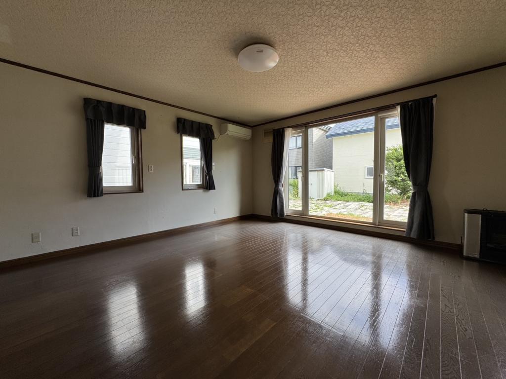 帯広市西16条北3丁目　中古戸建 内観