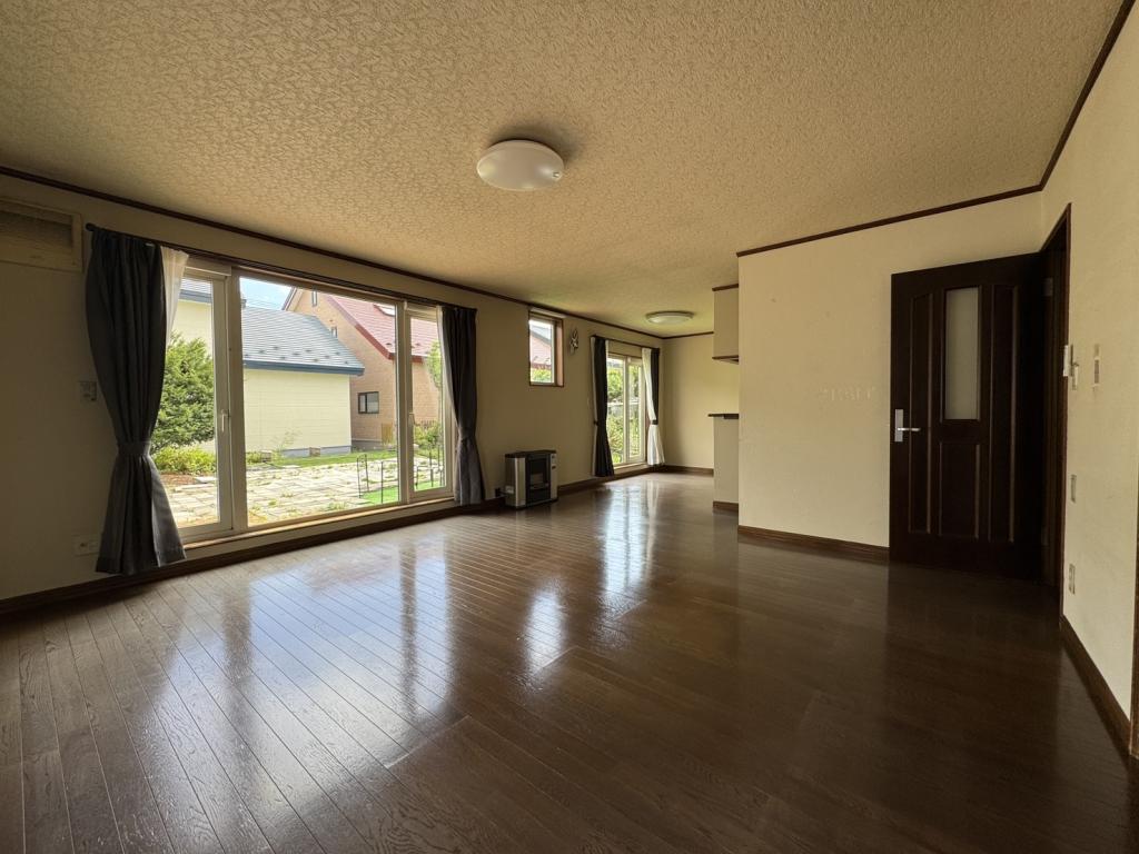 帯広市西16条北3丁目　中古戸建 内観
