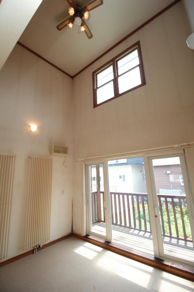 【8/18価格変更】帯広市西21条南3丁目 地下付き戸建て 6LDK 内観
