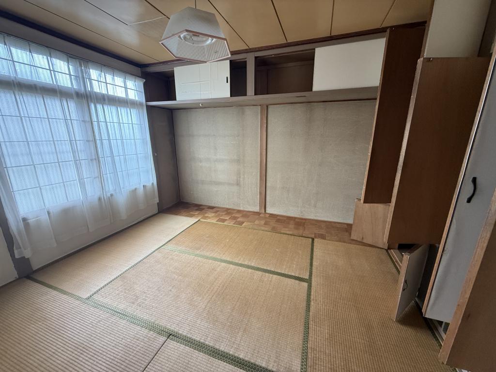 公園東町4丁目　戸建 内観