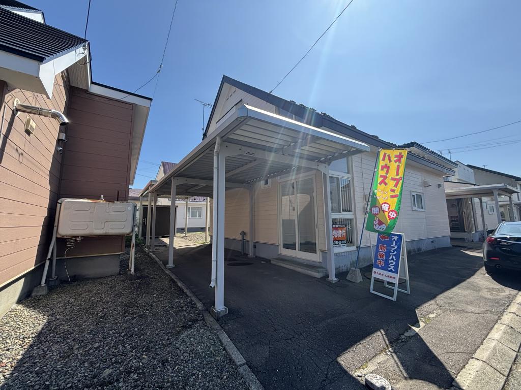 西21条南4丁目リニューアル中古住宅　オープンハウス開催！8/22（土）～8/23（日）　10時00分～17時00分 　価格改定2026/8/21　1880万円→1780万円  内観
