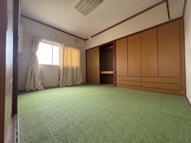 西１４条北３丁目【南西道路付き！敷地約１３７坪！】 内観