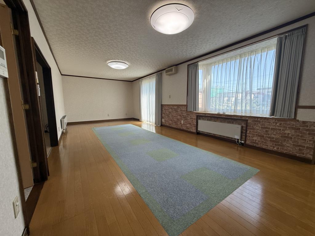 西12条南27丁目　戸建 内観