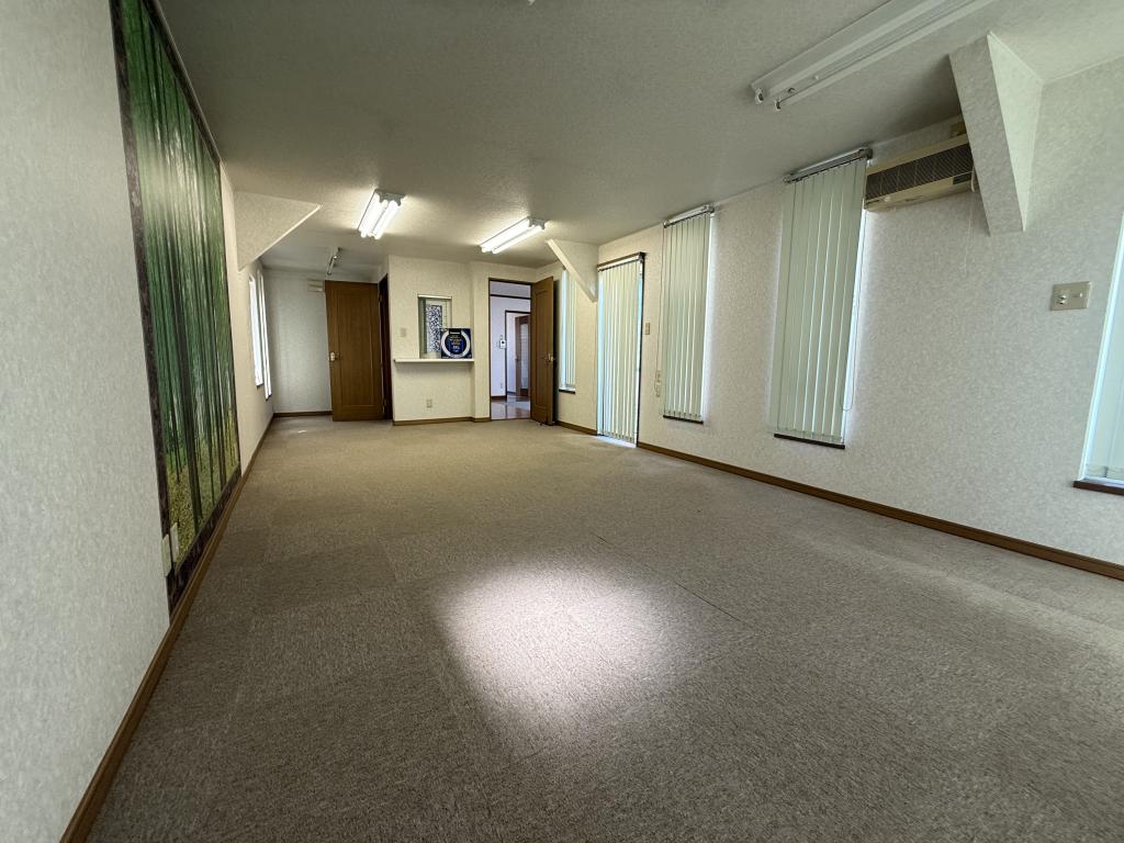 西12条南27丁目　戸建 内観