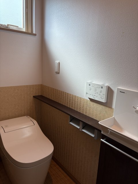 東６条南３丁目【東エリアの４ＬＤＫ築浅物件♪】 内観
