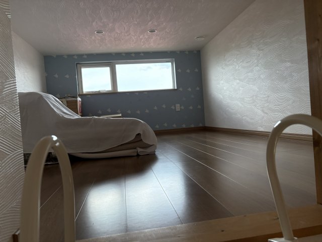 東６条南３丁目【東エリアの４ＬＤＫ築浅物件♪】 内観