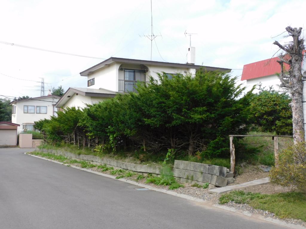 音更町緑陽台北区　売土地（約170坪）建築条件なし※解体更地渡し 内観