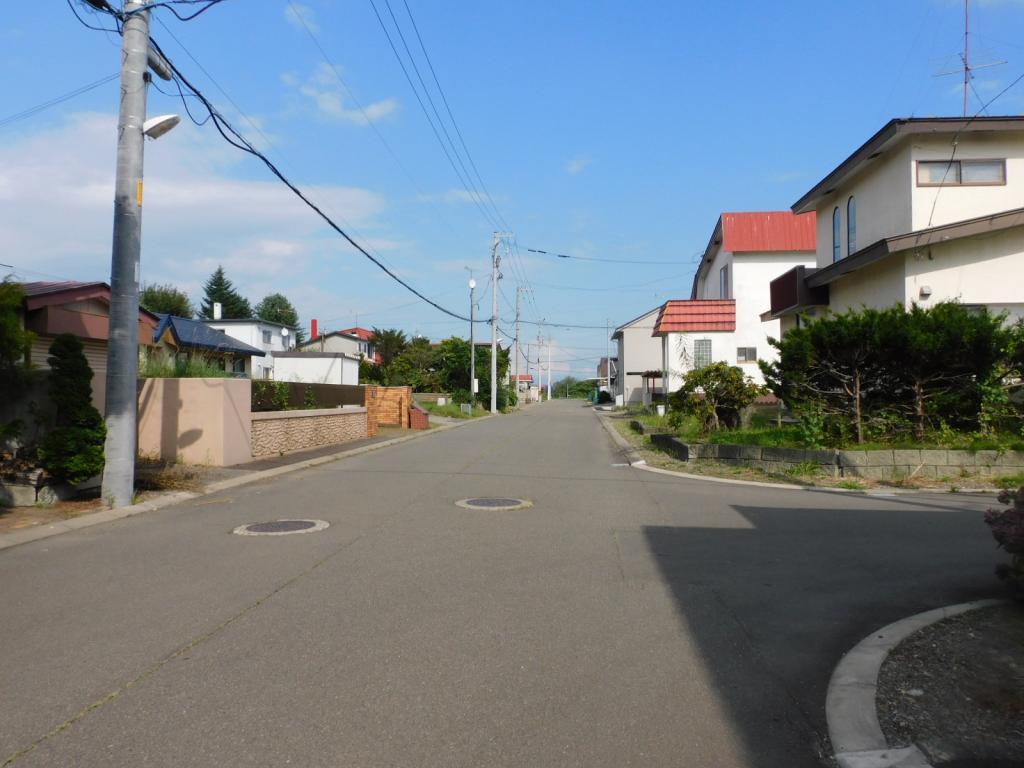音更町緑陽台北区　売土地（約170坪）建築条件なし※解体更地渡し 内観