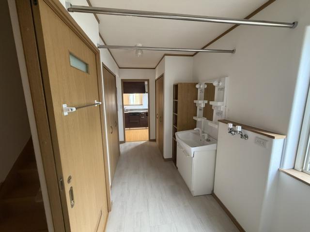 芽室町東７条３丁目　売中古住宅 内観