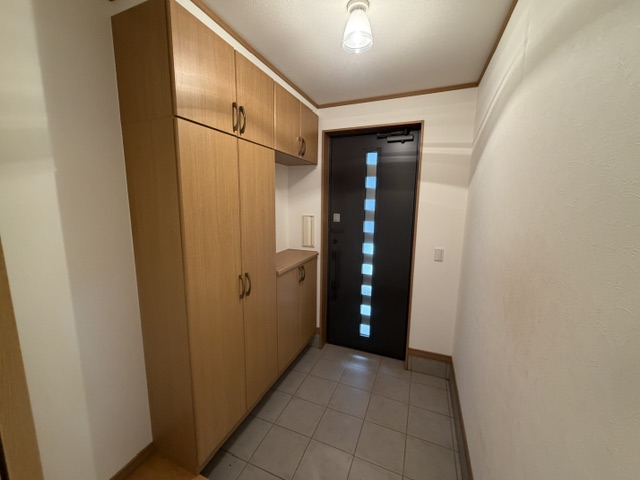 芽室町東７条３丁目　売中古住宅 内観
