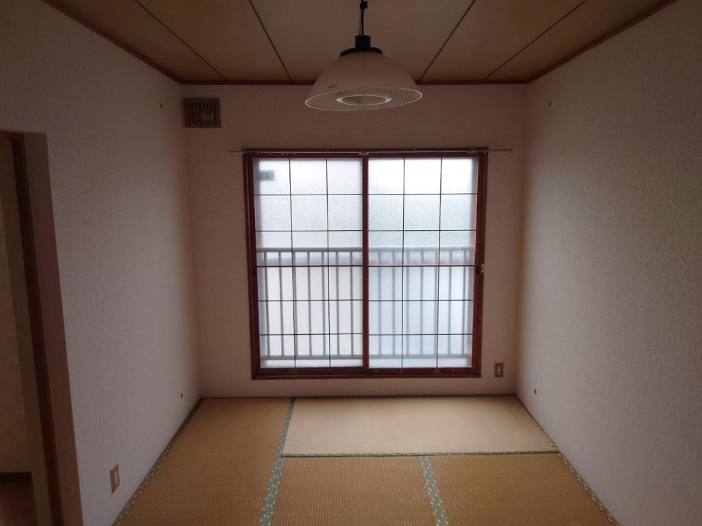 ［価格改定］コーポ光南第一　4階建最上階　H29年リフォーム済「トイレ・エアコン・風呂換気扇・インターホン・内装他」 内観