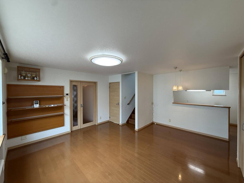 【1階2部屋】　清流の里　中古住宅 内観