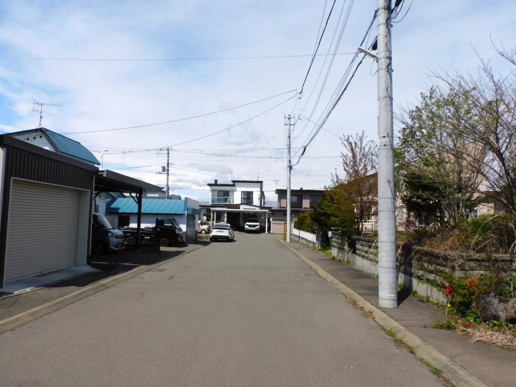 帯広市西18条南5丁目　売土地（109.15坪）建築条件なし ※解体更地渡し 内観
