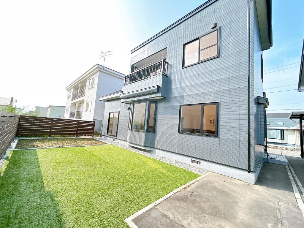 【内装リフォーム中】帯広市西６条南40丁目　 内観