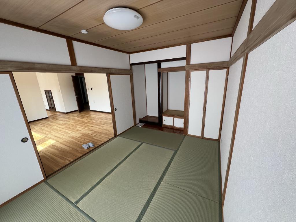 西二十二条南4丁目　リニューアル中古住宅 内観