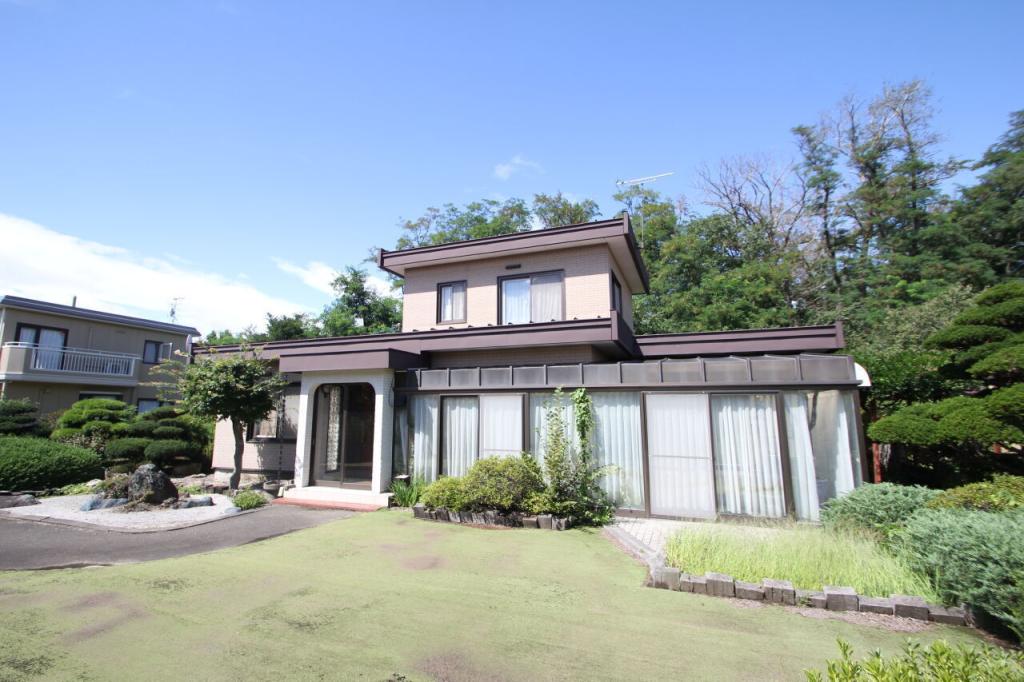 【住宅２棟付き】西２２条南１丁目　中古戸建 内観