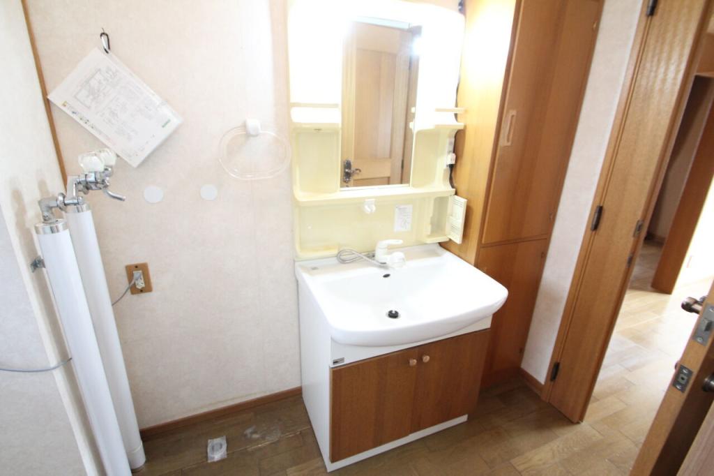 幕別町札内あかしや町　中古戸建 内観