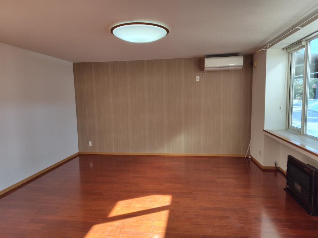 【中古住宅・内外装リフォーム済】幕別町札内新北町64-7 内観