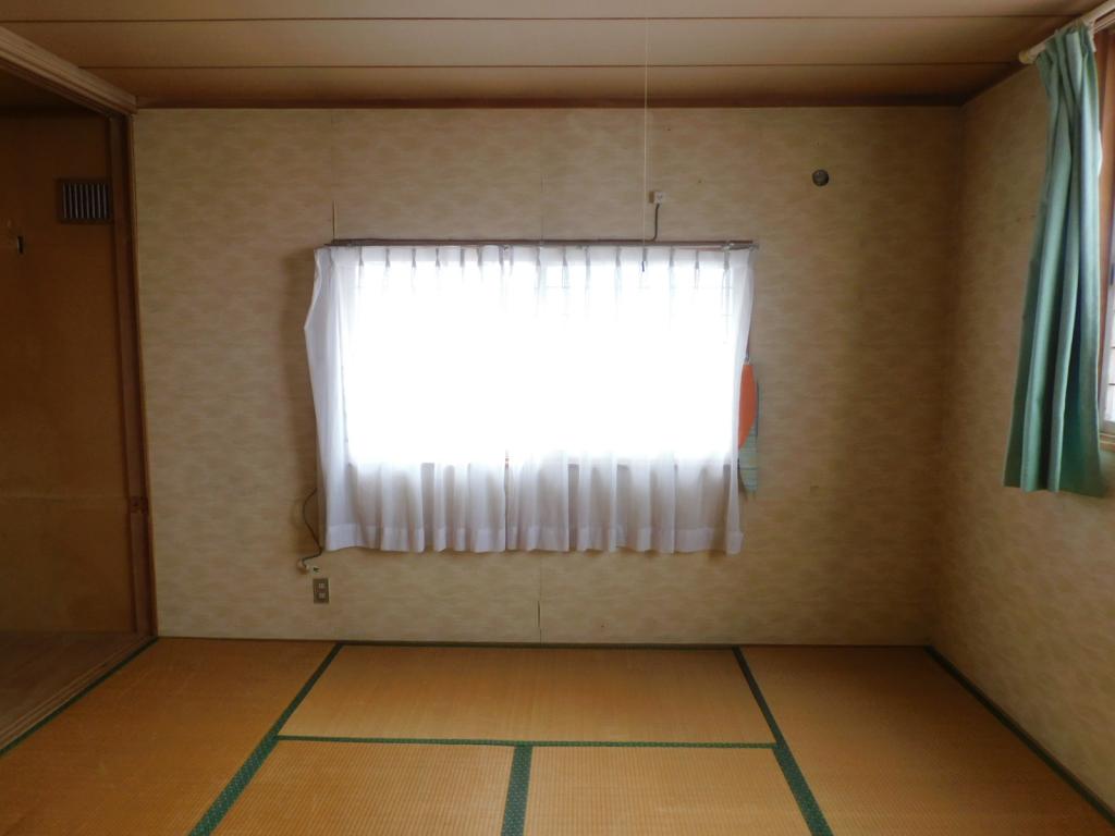【価格改定】帯広市西18条南4丁目　店舗併用住宅（土地面積 約57坪・延床面積 約33坪） 内観