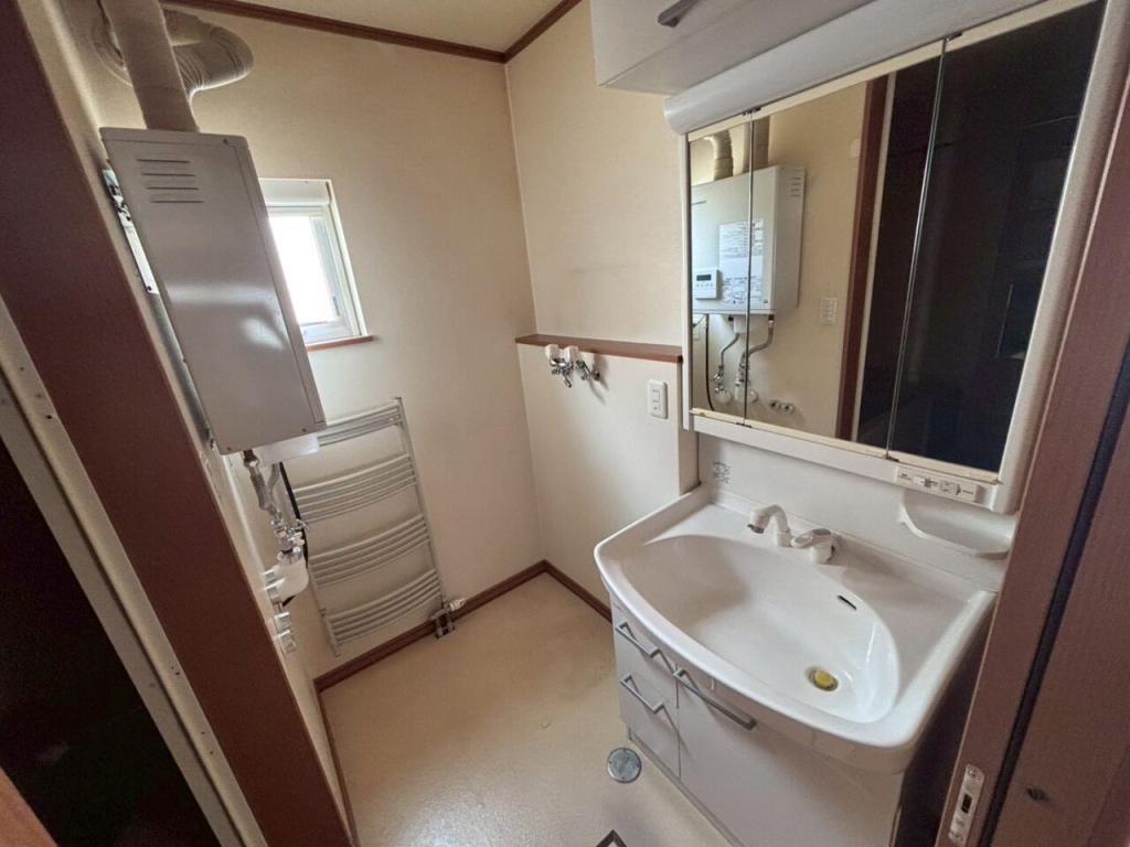 西１９条南５丁目　中古戸建  内観