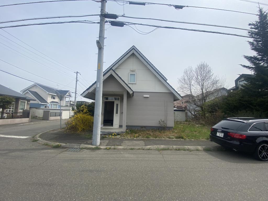 ※価格改定　【リフォーム用住宅】帯広市西22条南4丁目　森の里小徒歩７分・緑園中徒歩５分 内観